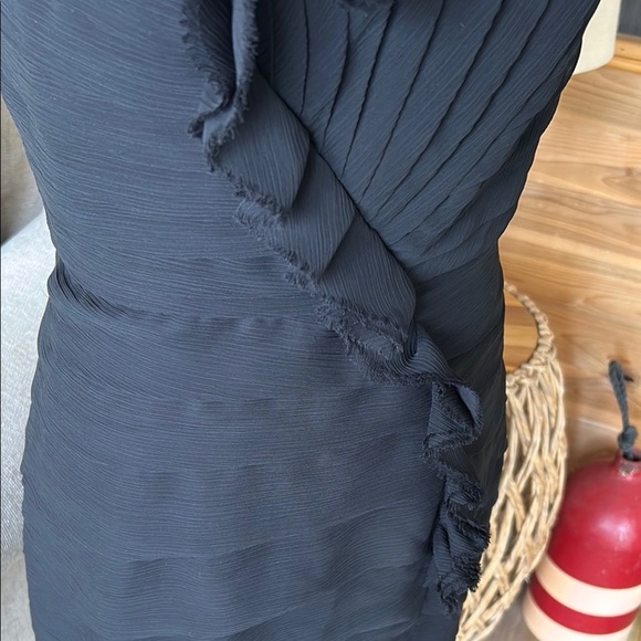 Max & Cleo Black Asymmetrical Ruched Cocktail Dress, black dress size 6 - Picture 8 of 12